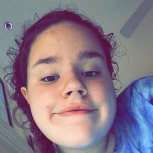 Meet your Posher, Arielle